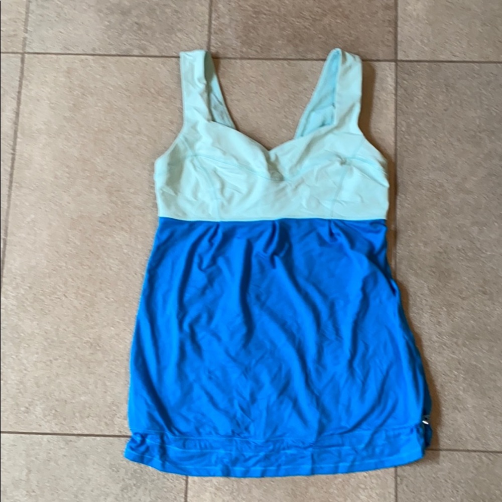 Lululemon tank